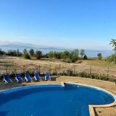 Santa Cruz apartment
