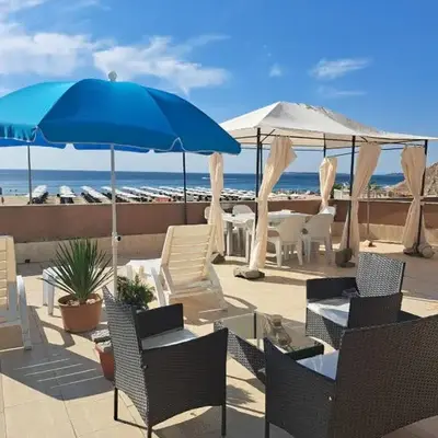 Apartment with sea view