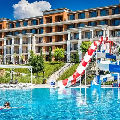 Private Apartment in PREMIER FORT Beach Aparthotel