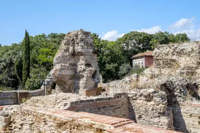 a view of the ruins of a building at Varna Central Sea Apartment in Varna City