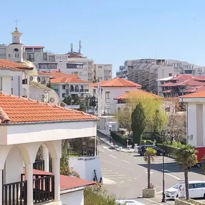 2 bedroom apartment Sveti Vlas with 2 balconies and sea views