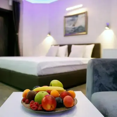 Deluxe 3 Studio City Center