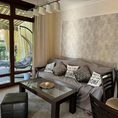 Niko's Apartment