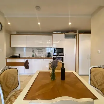 Robinzon Beach 3BD Lux apartment by Flat Mаnager
