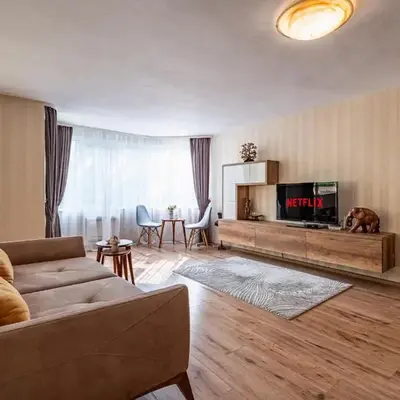 Top Location 3 Bedroom Apartment Next to the Beach