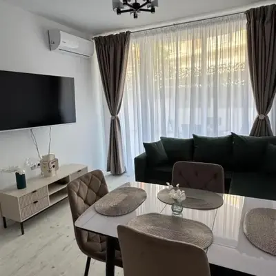 Grand Villa luxury apartment with sea view