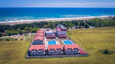 an aerial view of a resort with the ocean at ВС Морски дюни in Shkorpilovtsi