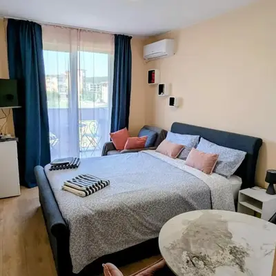 Elegant studio - 100 m from Smokinya Beach by Flat Mаnager