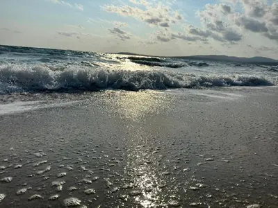 a view of the ocean from the beach at Apartment Victoria in Kraymorie