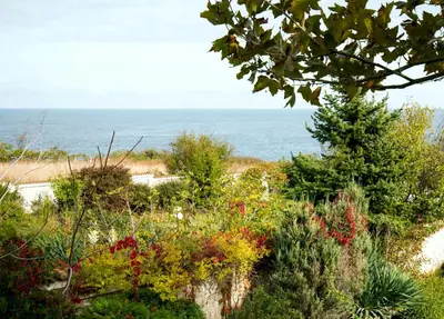 a view of the ocean from the beach at Art Provence House in Lozenets