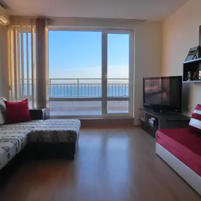 2 bedroom Imperial apartment with panoramic sea views