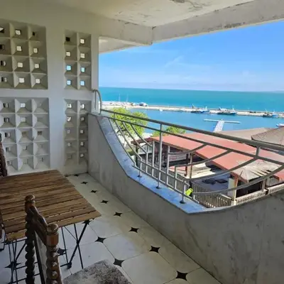 Lazur SeaView Apartment