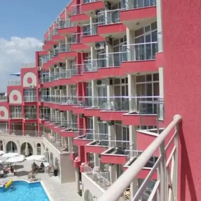 Rose Garden Omax Apartments