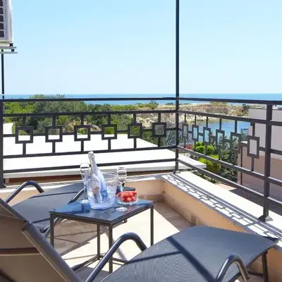 Niko's Apartments Deluxe