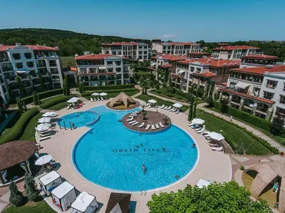 an overhead view of a swimming pool in a resort at Green Life Private apartments in Sozopol