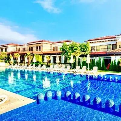 Lovely 1BD Apartment in a Luxury Resort in Sozopol by Flat Mаnаger