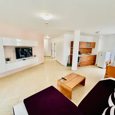 Charming 2-bed flat with pool view in Sunny Beach