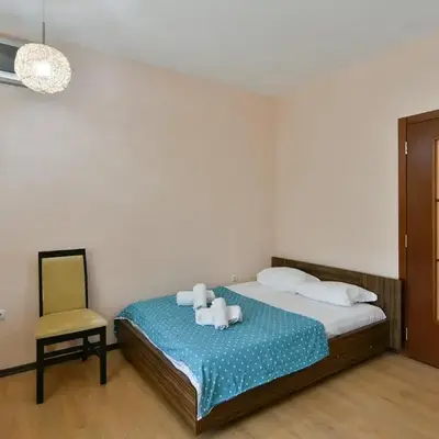 Budget central next to sea garden and beach