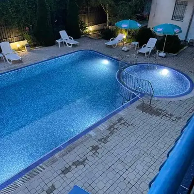 VIOLET GARDEN 2 Veranda Apartment