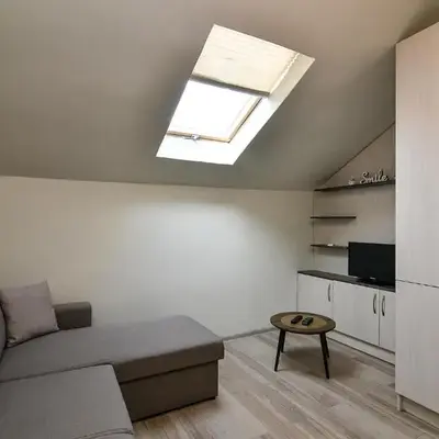 Budget studio in Varna center unde roof
