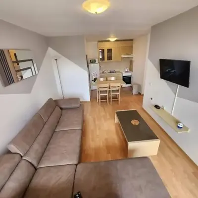 Modern 1 Bed Apt